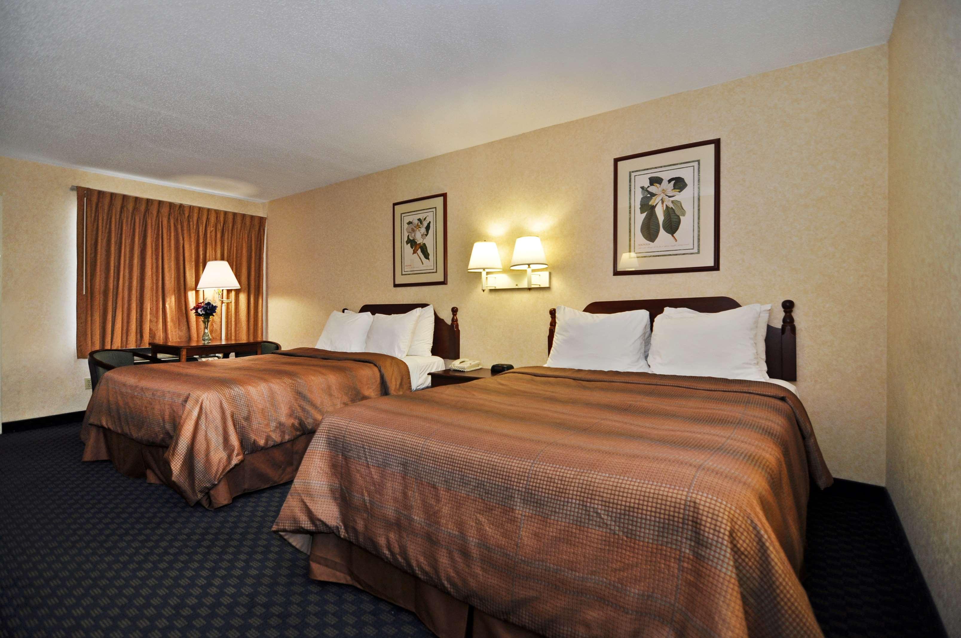 Quality Inn Ашбърн Екстериор снимка