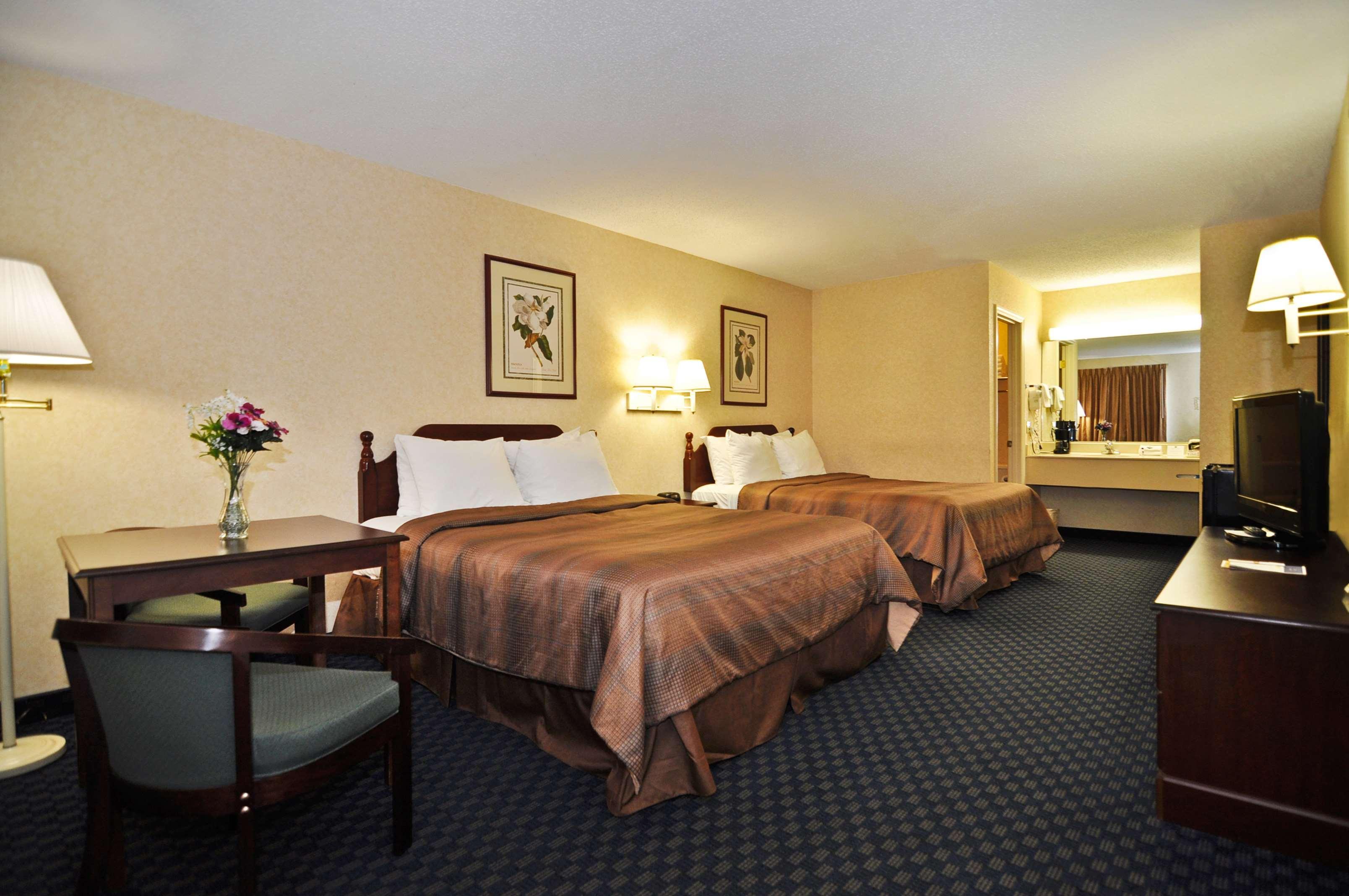 Quality Inn Ашбърн Екстериор снимка